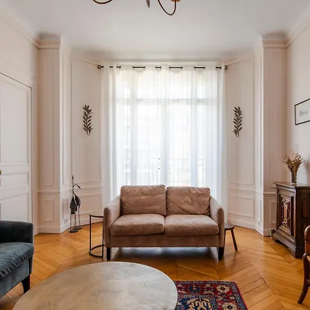 Apartamento Veeve - Avenue To The Eiffel Tower
