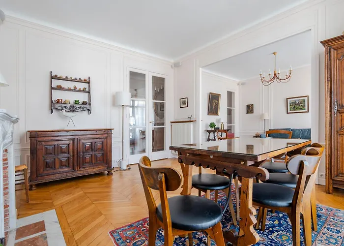 Apartment Veeve - Avenue To The Eiffel Tower *