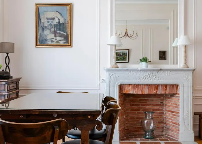 Apartment Veeve - Avenue To The Eiffel Tower Paris