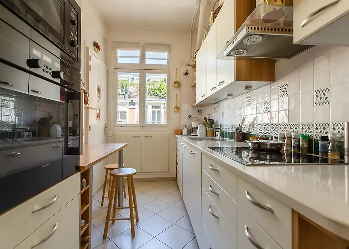 Apartment Veeve - Avenue To The Eiffel Tower