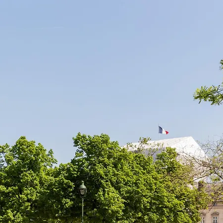 Veeve - Avenue To The Eiffel Tower * باريس